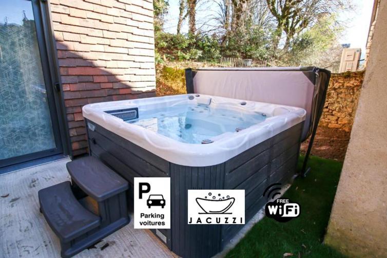 Bella, Jacuzzi Partage & Parking Avec Borne De Recharge Voiture Electrique Apartman Sarlat-la-Canéda Kültér fotó